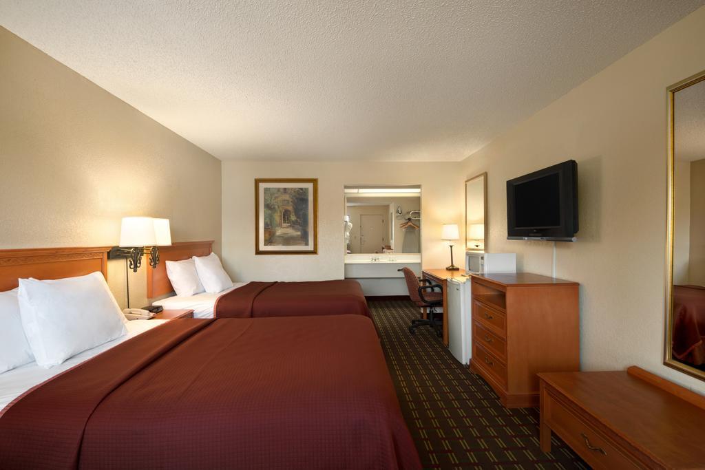 Rodeway Inn Port Richey North Екстериор снимка